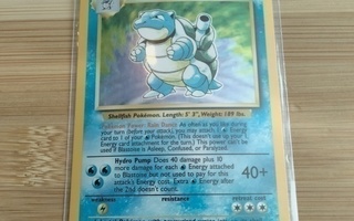 Pokemon kortti : Blastoise 2/102