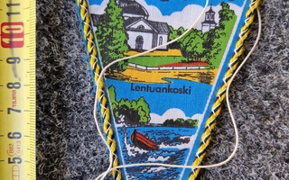 Kuhmo Lentuankoski vintage pieni matkamuisto viiri