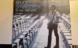 Bruce Springsteen On Tour 1968-2005 kirja