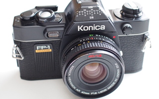 Konica FP-1 program järjestelmäkamera.